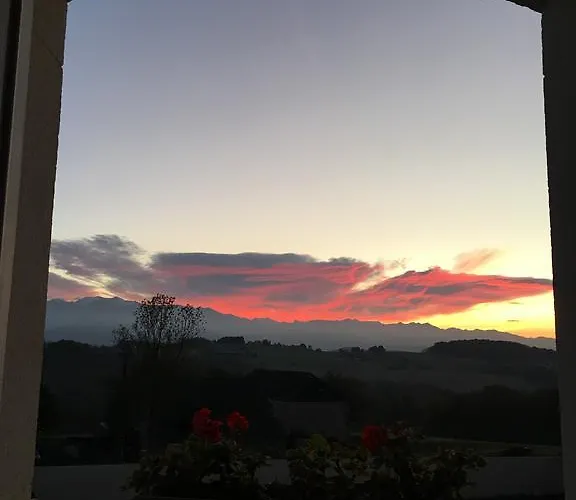 Beth Soureilh Adults Only 3* Coarraze